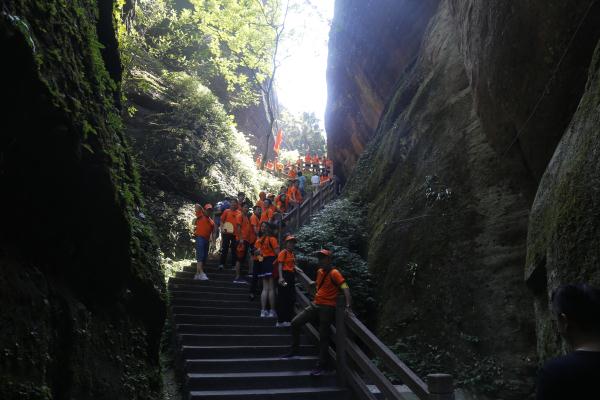 辉达平台周年庆活动图片3