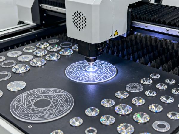 锆石薄片激光切割 (3).jpg