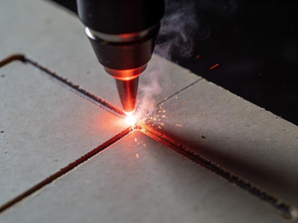 低温共烧陶瓷基板红外皮秒激光切割 (2).jpg 低温共烧陶瓷基板红外皮秒激光切割 (2).jpg